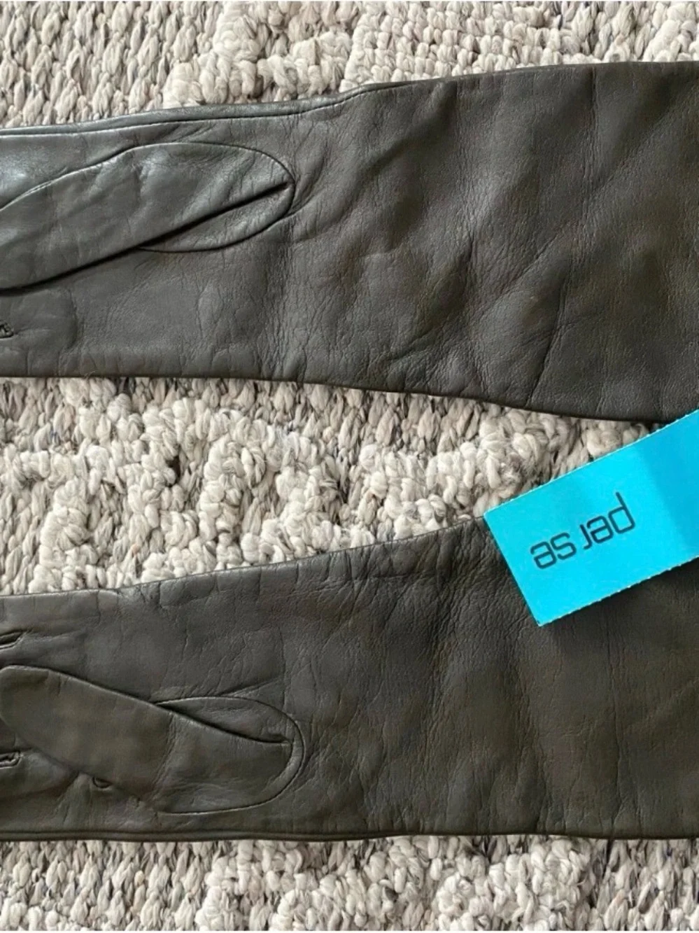 Carlisle “Per Se”  NWT Embellished Long  Lambskin Leather Gloves-012